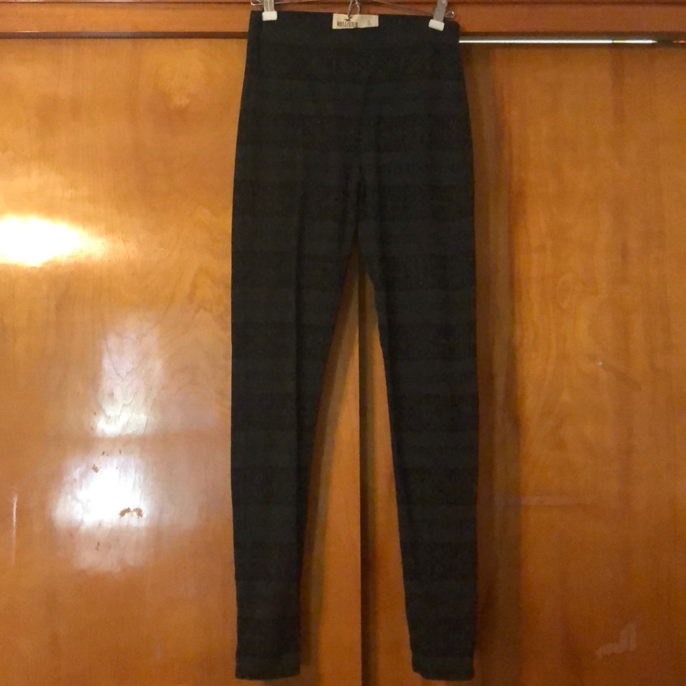 Hollister knit leggings